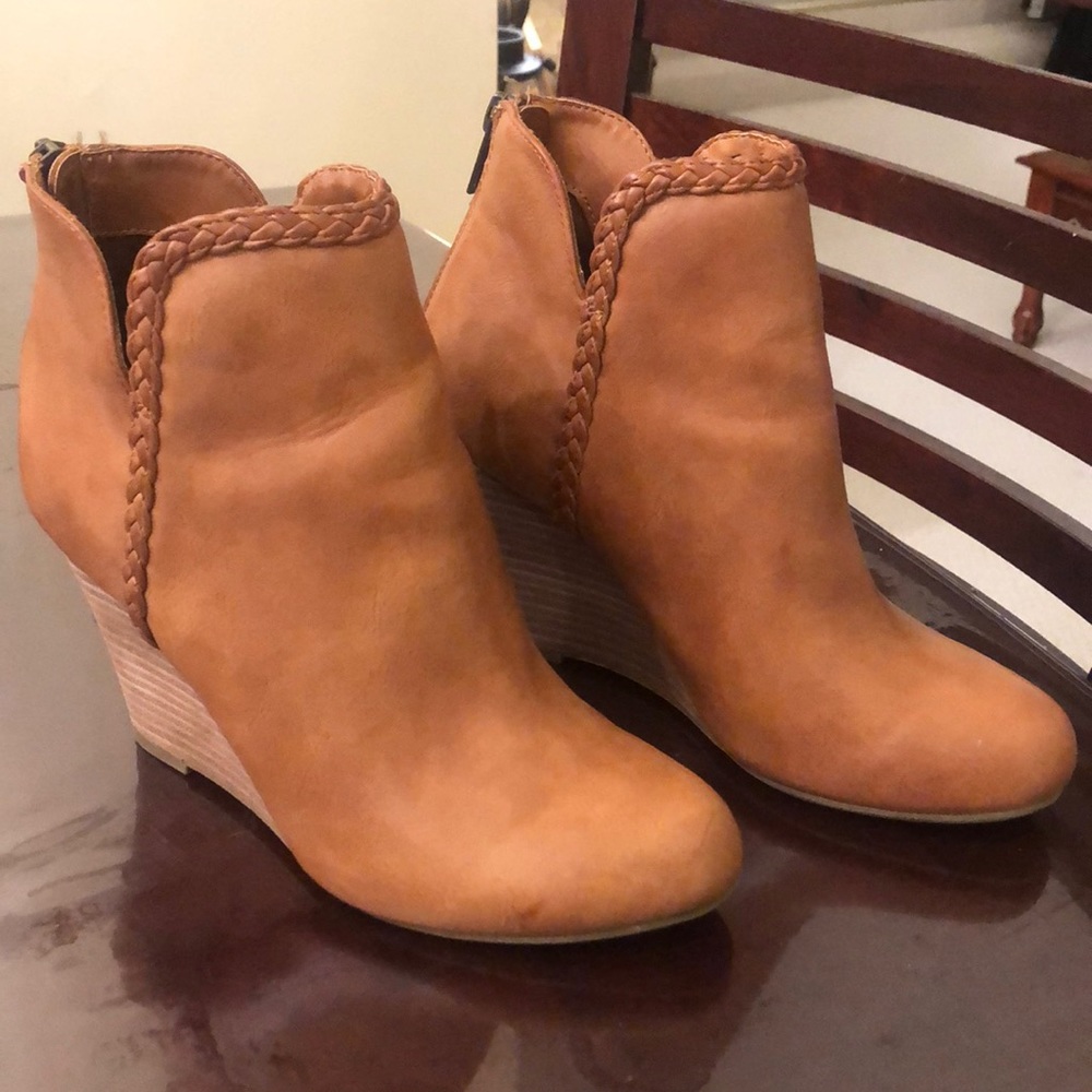 Report Leather, Wedge, Ankle Boots